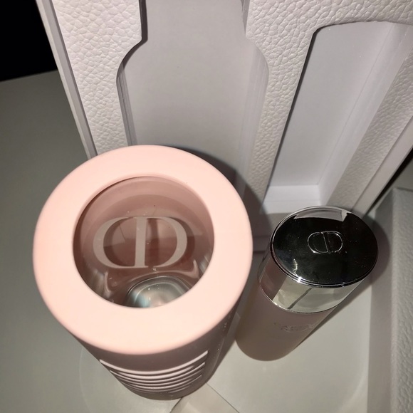 Dior Revitalizing Ritual - Picture 3 of 9